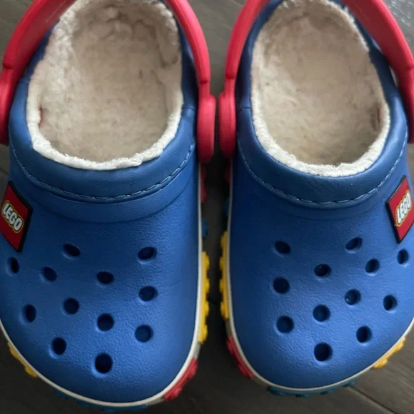 Crocs Kids Crocband LEGO Clog Blue & Red Brick‑Stud Sandals – Toddler Size 6‑7 - Picture 2 of 6